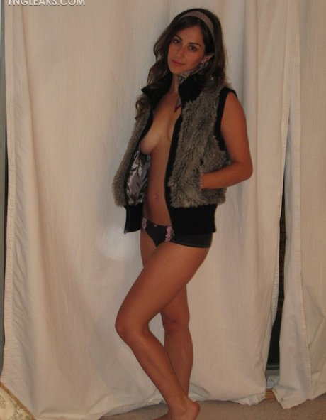 Holly Sedillos nudes model picture