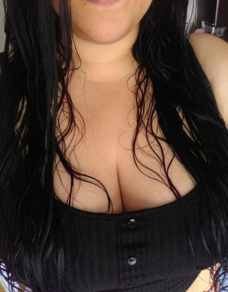 female popular onlyfans beautiful naked pictures