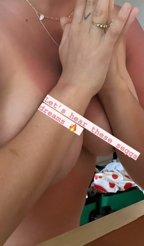 Comfortableinmyskin hd pornstar pic