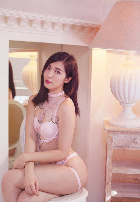 amateur mom onlyfans pornos images