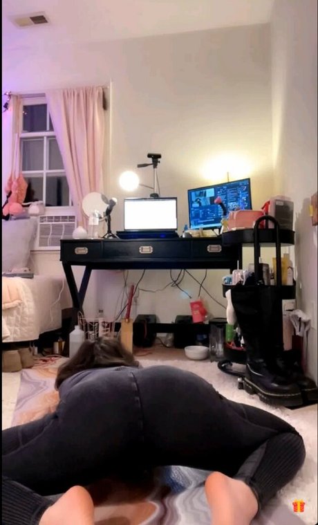 Brei elle high quality pornstar image