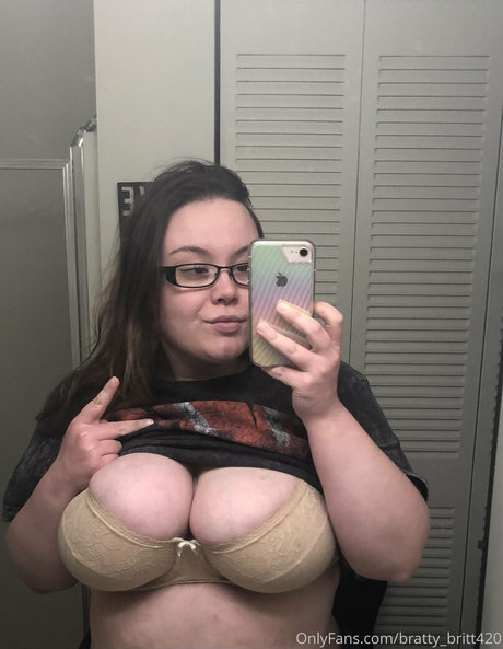 bratty britt420 sexy model galleries