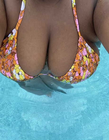 burberrybitch star hot img