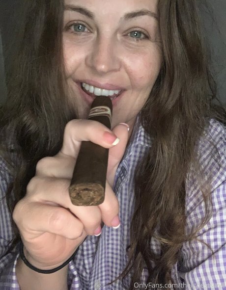 thelittlestslave star exclusive image