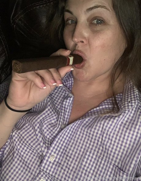 thelittlestslave adult model img