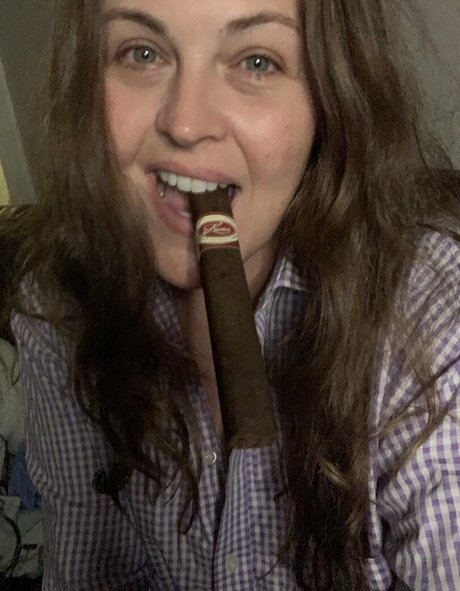 thelittlestslave free model pic