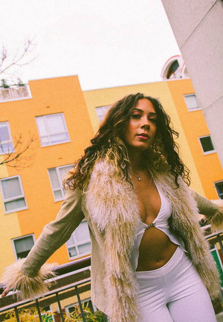 morganmunroe star nudes galleries