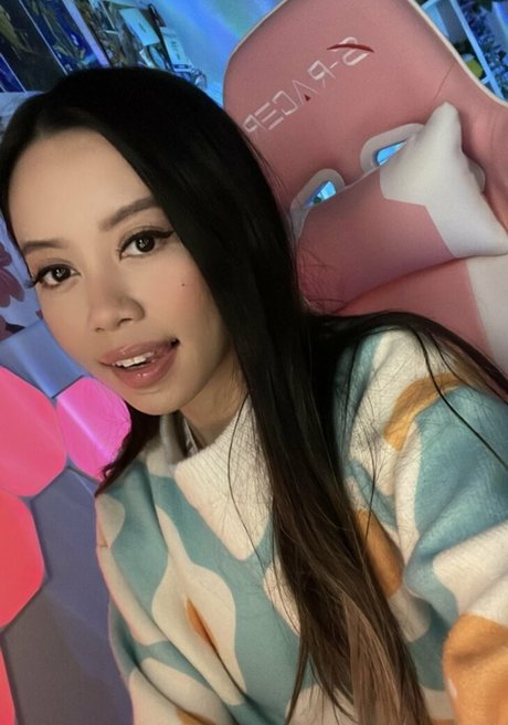 Kimmie D exclusive model pic