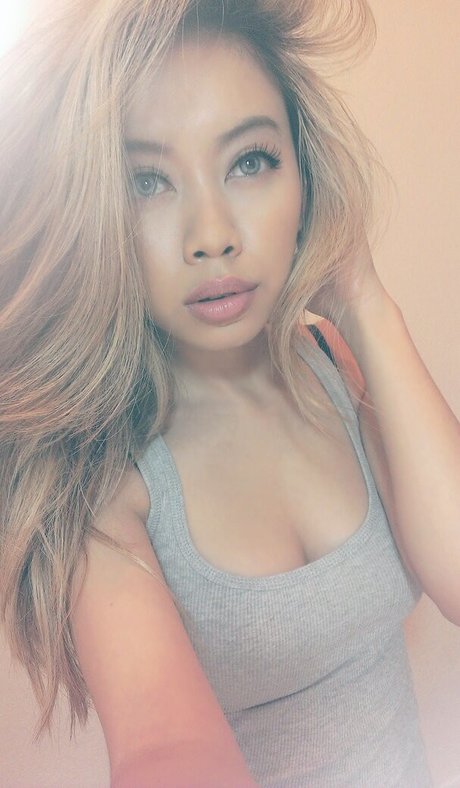 Kimmie D model perfect img