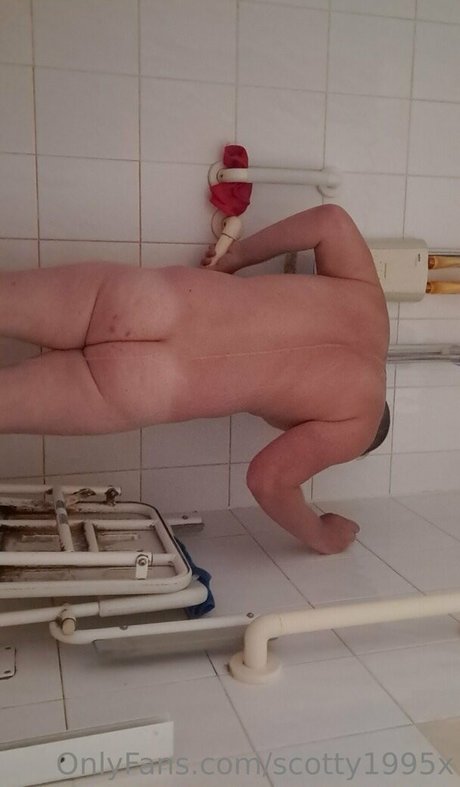 scotty1995x exclusive model photo