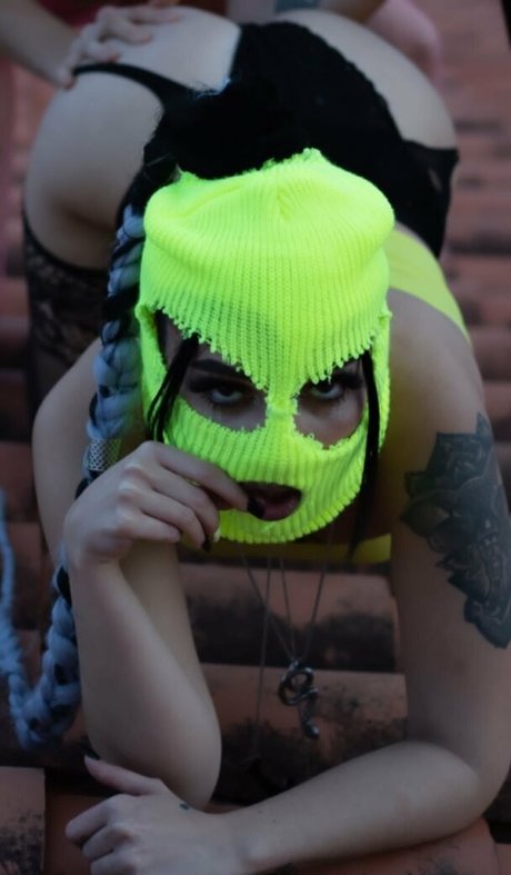 kodabratzz model naked images