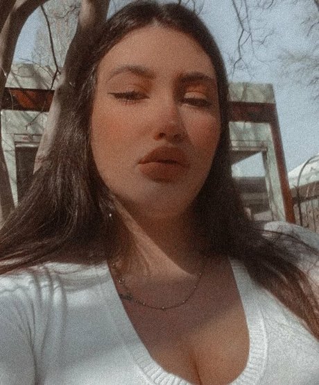 bimbo onlyfans pornographic pictures