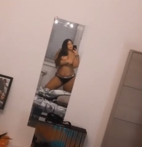 Alessia Barbarossa star adult photos