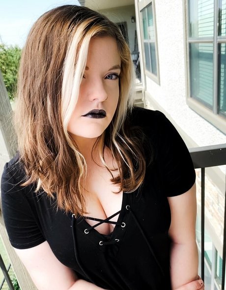 Meg Kaylee pornstar sex photo