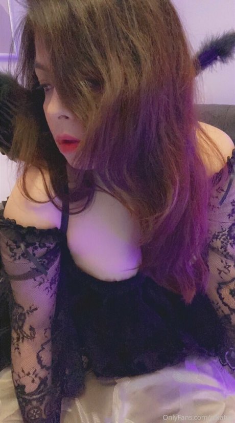 Pikafue model pornographic img