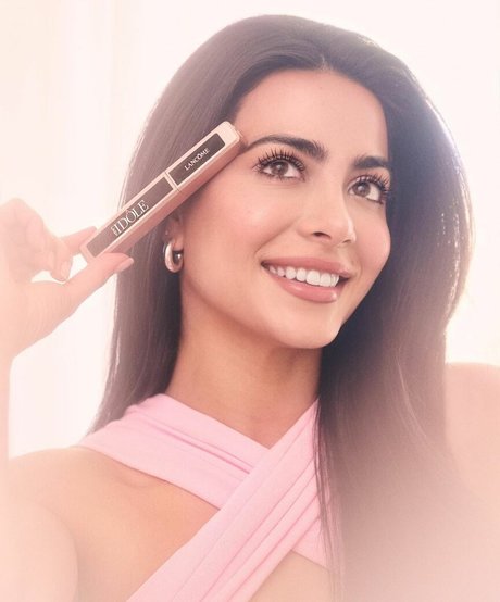 Emeraude Toubia star pretty galleries