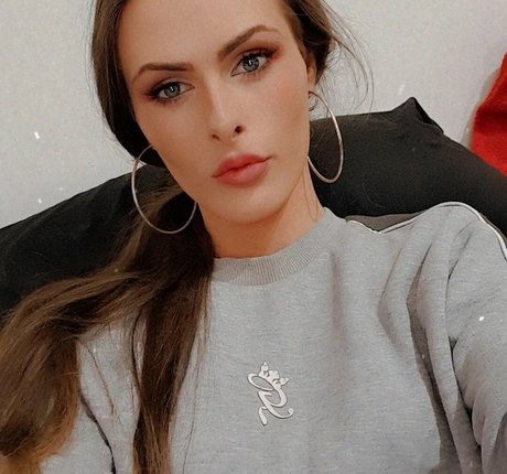 Nikki Harper nude star img