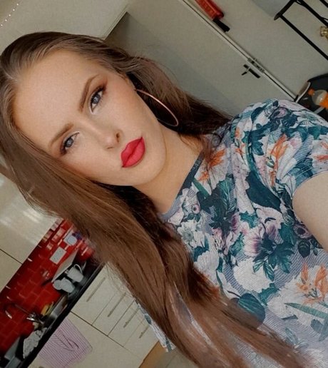 Nikki Harper star sex photo