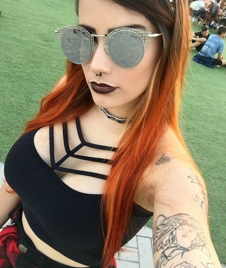 Bela Camps nice star pic