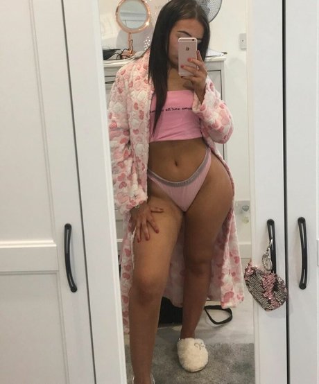 Hannah Lynch erotic actress photos