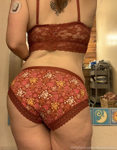 shapefulshan perfect pornstar image