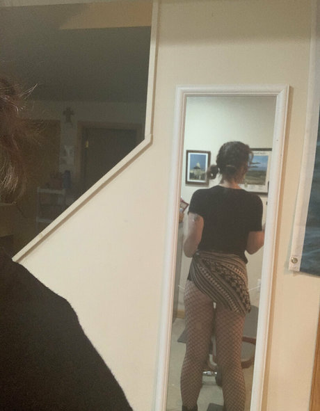 shapefulshan pornstar naked picture