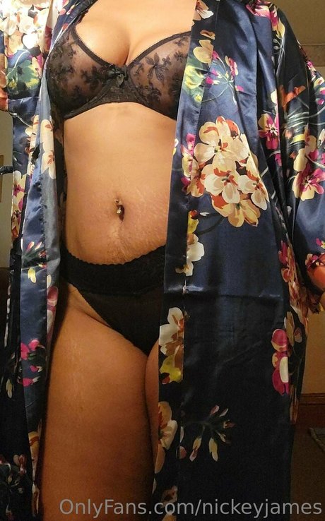 nickeyjames free star photos