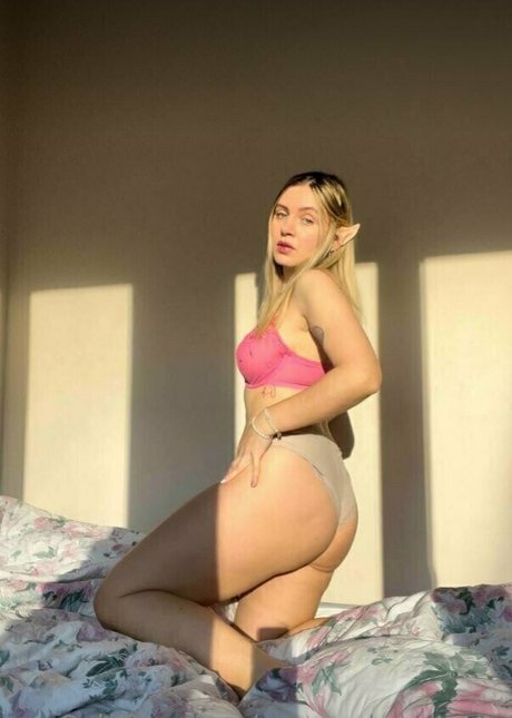 shemale handjob onlyfans xxx picture