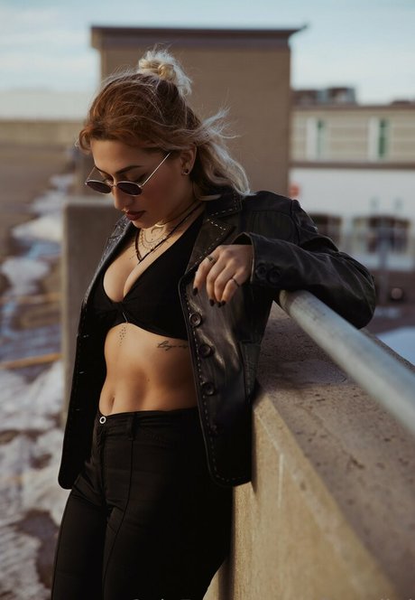 sofiasadhd model high quality image