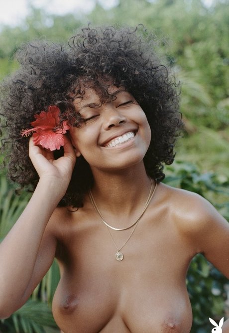 Nereyda Bird nudes model pic