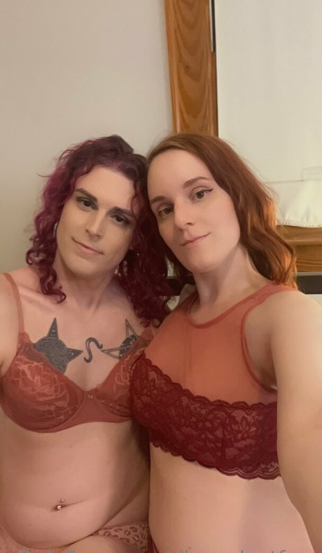 rileyvelvetfree erotic pornstar picture