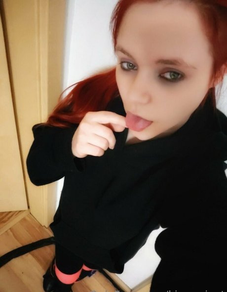 kim privat star art gallery