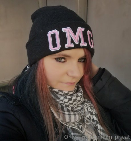 kim privat art star gallery