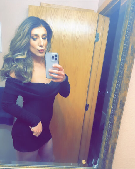 Lindsey Lee pornstar top picture