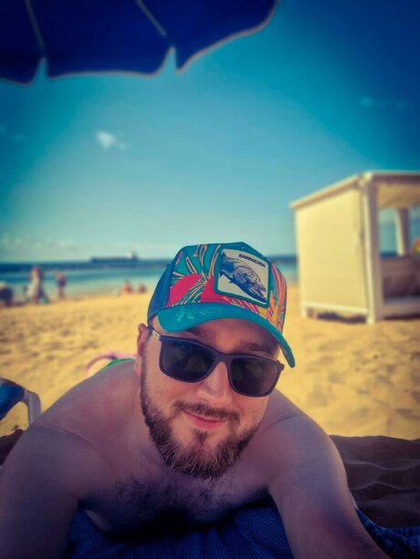 Naked Snake nice star pic