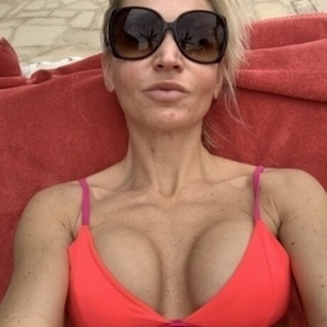 u7488958 star nudes photos