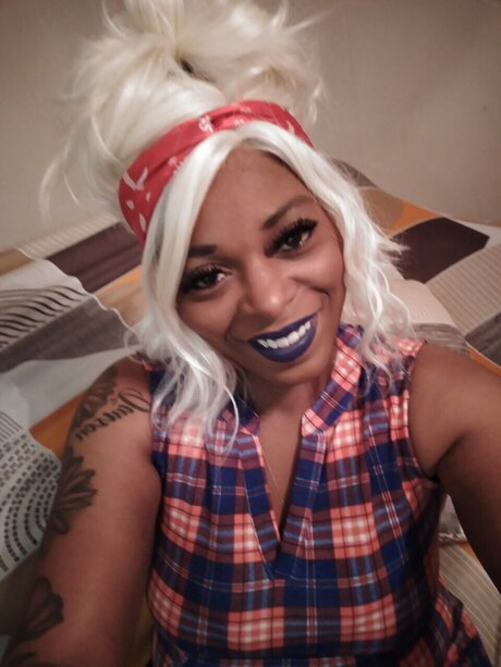 Tashee Bridges model sex archive