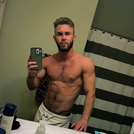 Col ton model high quality pictures