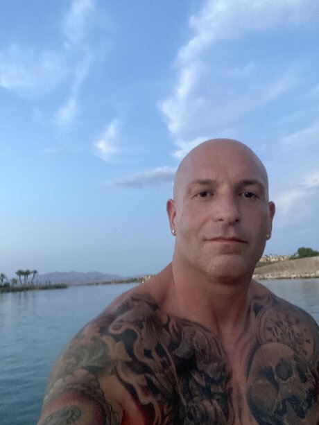 Scott Shahadi sexy star picture