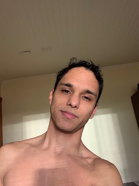 Sebasti n Pern a nude actress pic