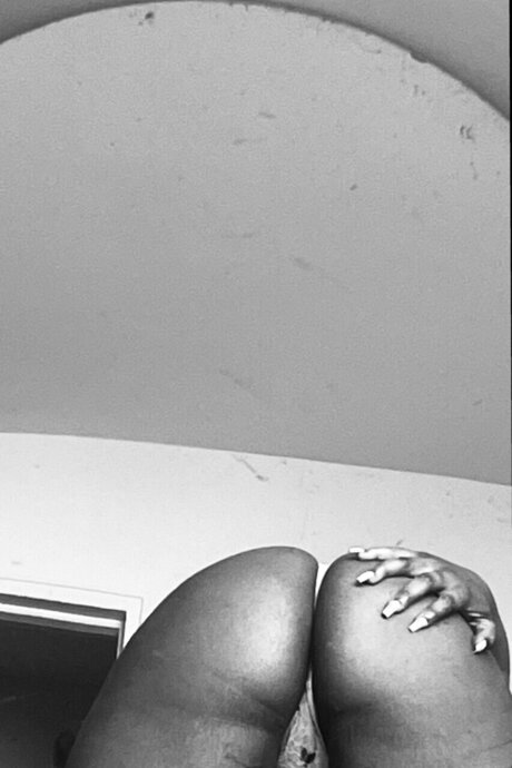 release erotic model photos