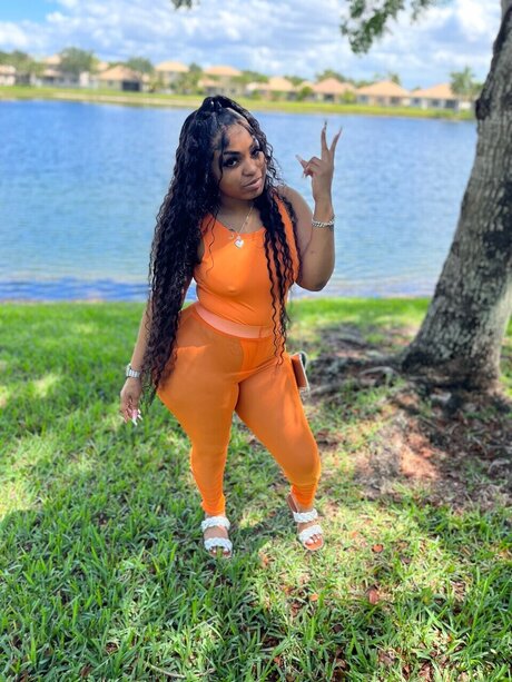 Darealtinkmonroe beautiful star picture