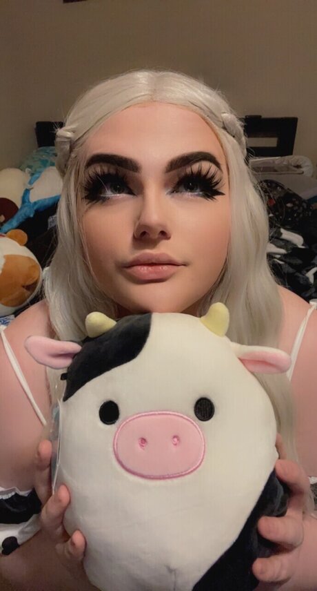 Magnolia May star pretty galleries