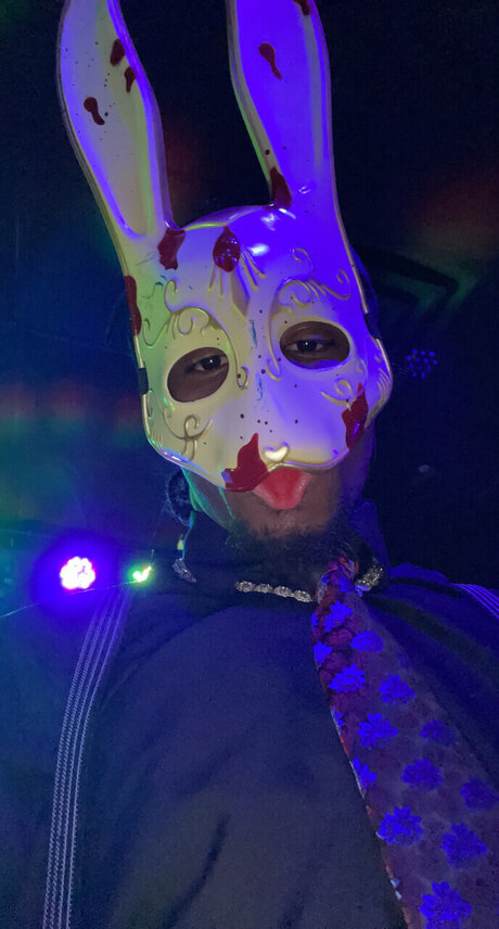 Jacori Knight model top img