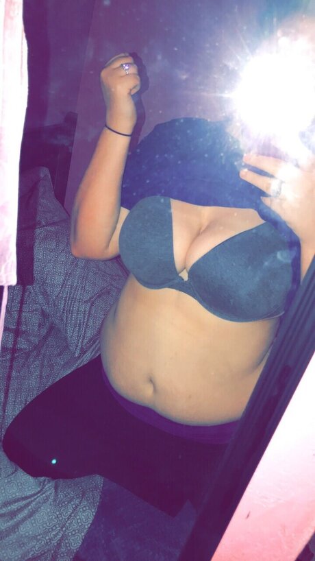 Cieara Thompson hd actress images