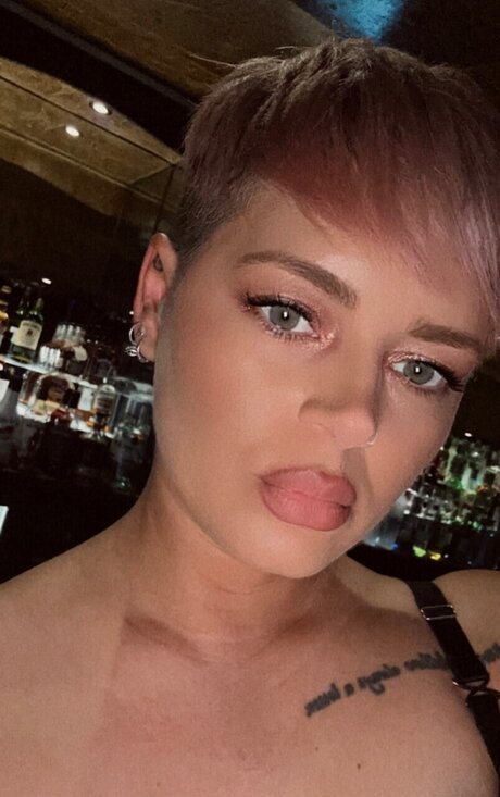 AncaMFC exclusive star photo