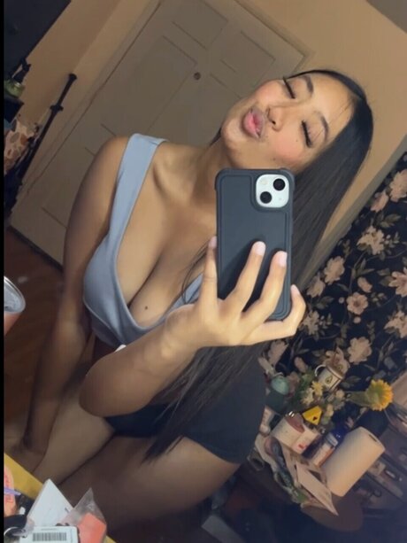 Onlyone nudes actress pictures