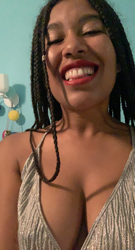 Elsa model top photo