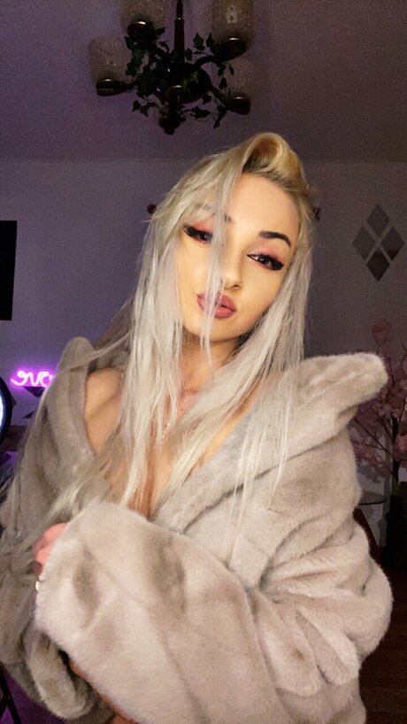 Beatrice Anabel hd pornstar picture