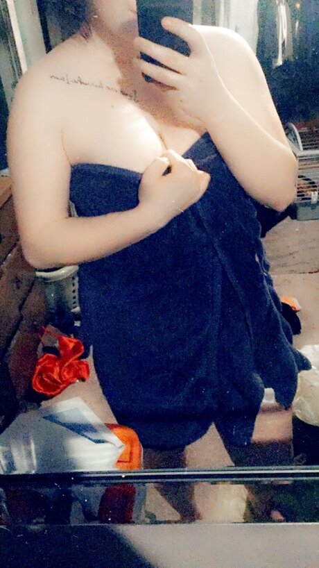 Skylar Bashor beautiful pornstar images